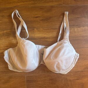 Victoria's Secret Soft Nude Bra